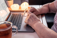 Likwidacja barier w 2026 roku – przegląd dostępnych technologii dla seniorów.